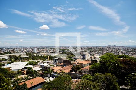 Vista Banheiro de apartamento para alugar com 2 quartos, 52m² em Palmares, Belo Horizonte