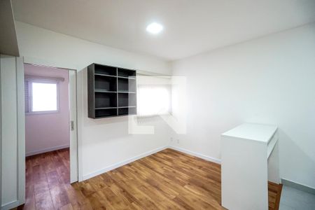 Sala e cozinha de apartamento para alugar com 1 quarto, 30m² em Vila Carrão, São Paulo