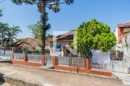 Fachada de casa à venda com 2 quartos, 530m² em Partenon, Porto Alegre