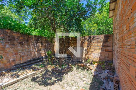 Quintal de casa à venda com 3 quartos, 350m² em Rio Branco, Canoas