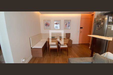 Sala  de apartamento à venda com 2 quartos, 48m² em Centro, Osasco