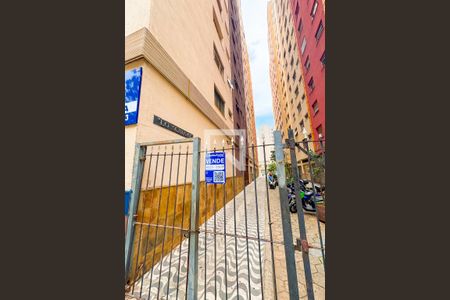 Fachada e Plaquinha de apartamento à venda com 1 quarto, 29m² em Sé, São Paulo