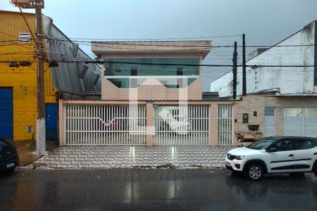 Fachada de casa de condomínio para alugar com 2 quartos, 53m² em Samambaia, Praia Grande