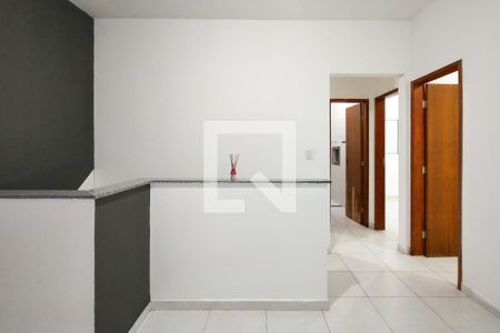 Sala de casa de condomínio para alugar com 2 quartos, 53m² em Samambaia, Praia Grande