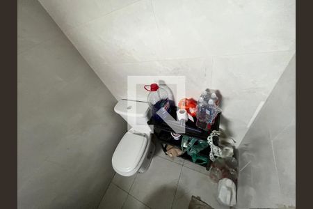 Banheiro de casa para alugar com 3 quartos, 450m² em Parque Peruche, São Paulo