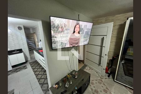 Sala/Quarto de casa para alugar com 3 quartos, 450m² em Parque Peruche, São Paulo