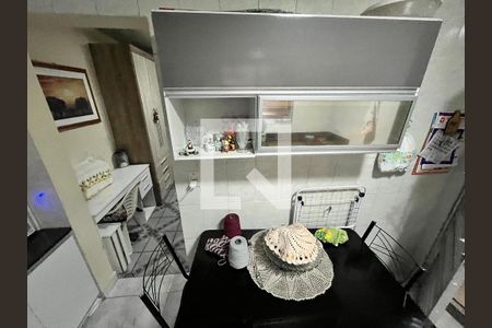 Cozinha de casa para alugar com 3 quartos, 450m² em Parque Peruche, São Paulo