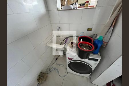 Área de Serviço de casa para alugar com 3 quartos, 450m² em Parque Peruche, São Paulo