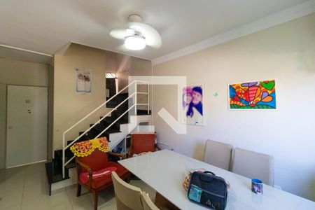 Salas de casa de condomínio à venda com 3 quartos, 200m² em Bosque de Barão Geraldo, Campinas