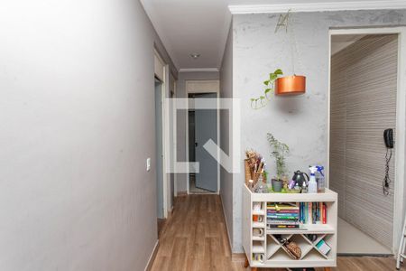 Corredor  de apartamento à venda com 2 quartos, 48m² em Casa Grande, Diadema