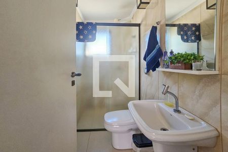 banheiro 2 de apartamento para alugar com 3 quartos, 230m² em Jardim Las Palmas, Guarujá
