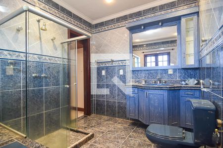 Banheiro do Quarto 1 de casa à venda com 5 quartos, 400m² em Itaipu, Niterói