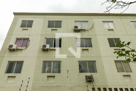Fachada de apartamento para alugar com 2 quartos, 45m² em Mário Quintana, Porto Alegre