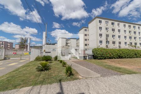 Fachada de apartamento para alugar com 2 quartos, 45m² em Mário Quintana, Porto Alegre