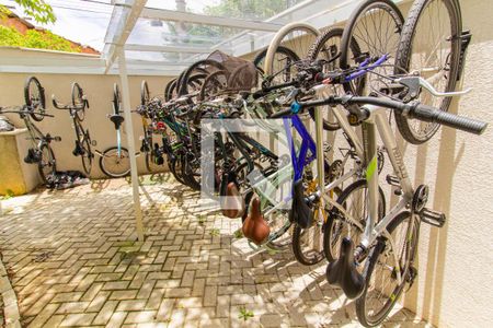 Bicicletário de apartamento para alugar com 1 quarto, 32m² em Água Branca, São Paulo