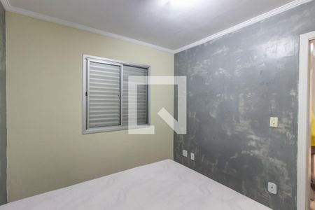 Quarto 1 de apartamento para alugar com 2 quartos, 50m² em Vila Taquari, São Paulo