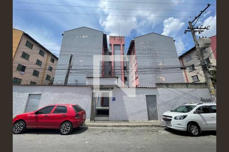 Fachada + Placa de apartamento para alugar com 2 quartos, 50m² em Jardim Etelvina, São Paulo