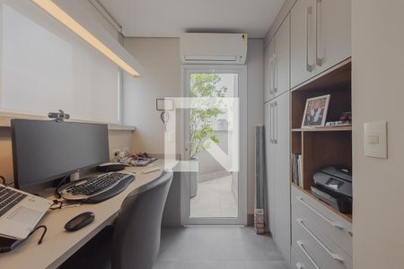 Escritório de apartamento à venda com 3 quartos, 230m² em Pinheiros, São Paulo