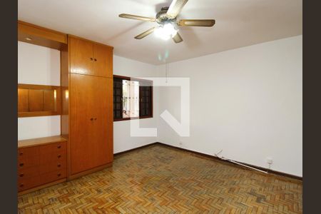 Quarto 2 de casa para alugar com 2 quartos, 201m² em Carandiru, São Paulo