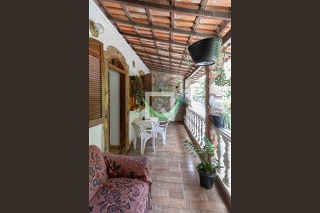 Varanda de casa para alugar com 2 quartos, 120m² em São Tomaz, Belo Horizonte