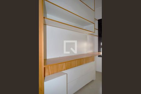 Home office de apartamento para alugar com 2 quartos, 72m² em Pinheiros, São Paulo