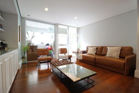 Sala de apartamento à venda com 3 quartos, 130m² em Indianópolis, São Paulo