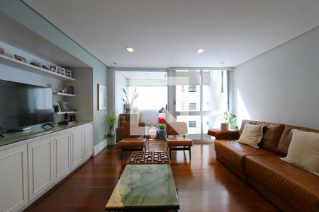 Sala de apartamento à venda com 3 quartos, 130m² em Indianópolis, São Paulo