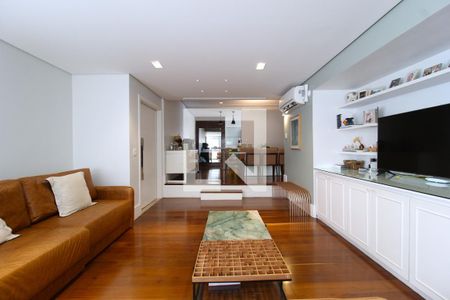 Sala de apartamento à venda com 3 quartos, 130m² em Indianópolis, São Paulo