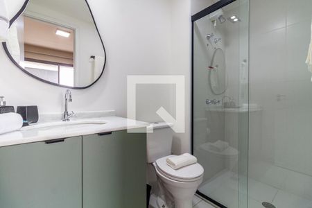 Banheiro de kitnet/studio à venda com 1 quarto, 25m² em Pinheiros, São Paulo