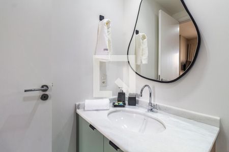 Banheiro de kitnet/studio à venda com 1 quarto, 25m² em Pinheiros, São Paulo