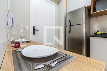 Cozinha de kitnet/studio para alugar com 1 quarto, 25m² em Pinheiros, São Paulo