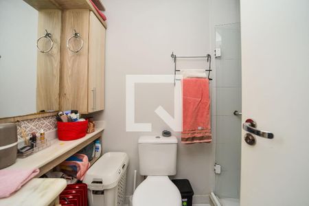 Banheiro da Suíte de apartamento à venda com 3 quartos, 63m² em Vila Ipiranga, Porto Alegre