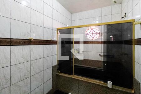 Banheiro social de casa à venda com 3 quartos, 155m² em Santa Monica, Belo Horizonte