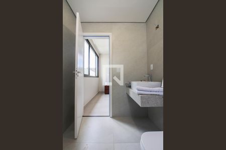 Banheiro da Suíte 2 de casa à venda com 3 quartos, 192m² em Trevo, Belo Horizonte