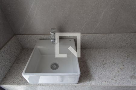 Lavabo de casa à venda com 3 quartos, 192m² em Trevo, Belo Horizonte