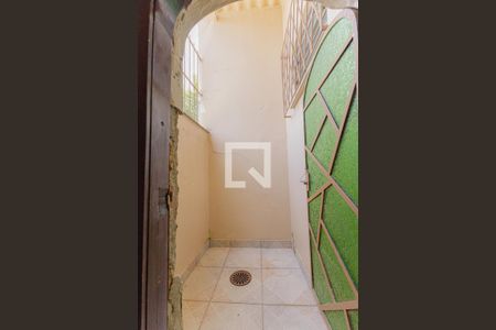 Detalhe Sala de casa para alugar com 2 quartos, 130m² em Jardim Itu, Porto Alegre