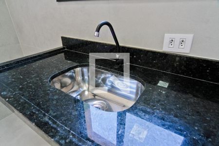 Cozinha de apartamento para alugar com 1 quarto, 32m² em Carandiru, São Paulo