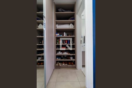 Closet da Suíte  de apartamento à venda com 1 quarto, 69m² em Brooklin, São Paulo