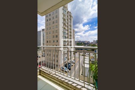 Sacada/Sala de apartamento para alugar com 2 quartos, 50m² em Vila Suzana, São Paulo