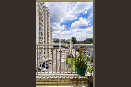 Sacada/Sala de apartamento para alugar com 2 quartos, 50m² em Vila Suzana, São Paulo