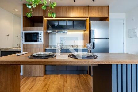 Cozinha de apartamento para alugar com 1 quarto, 38m² em Vila Sao Francisco (zona Sul), São Paulo