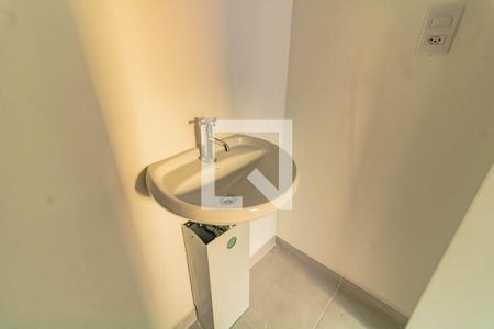 Banheiro de apartamento à venda com 1 quarto, 35m² em Vila Guarani, São Paulo