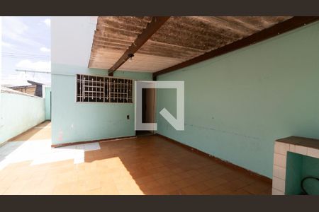 Quintal de casa à venda com 2 quartos, 125m² em Jardim Cotinha, São Paulo
