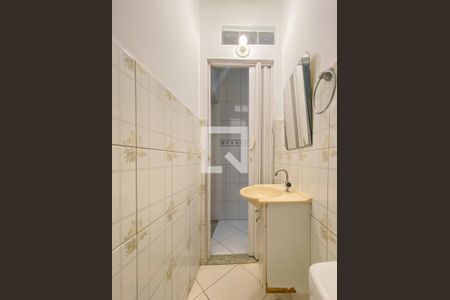 Lavabo de casa para alugar com 2 quartos, 84m² em Jardim Guayana, São Paulo