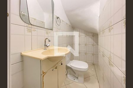 Lavabo de casa para alugar com 2 quartos, 84m² em Jardim Guayana, São Paulo