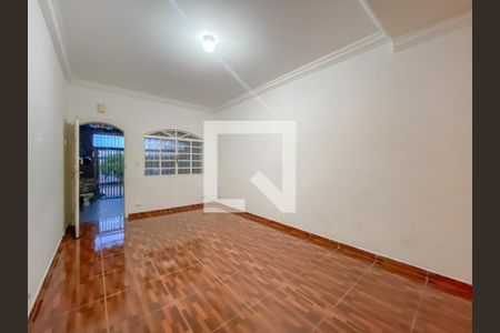 Sala de casa para alugar com 2 quartos, 84m² em Jardim Guayana, São Paulo