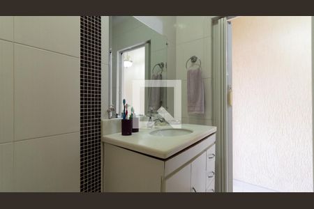 Banheiro de casa para alugar com 2 quartos, 140m² em Jardim Jaú (zona Leste), São Paulo