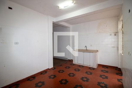 Cozinha de casa à venda com 2 quartos, 140m² em Caxingui, São Paulo