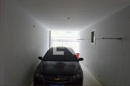 Garagem  de casa de condomínio à venda com 4 quartos, 200m² em Taquara, Rio de Janeiro