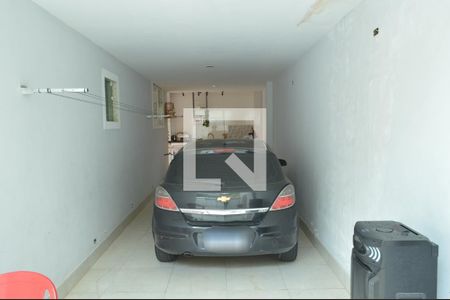 Garagem de casa de condomínio à venda com 4 quartos, 200m² em Taquara, Rio de Janeiro